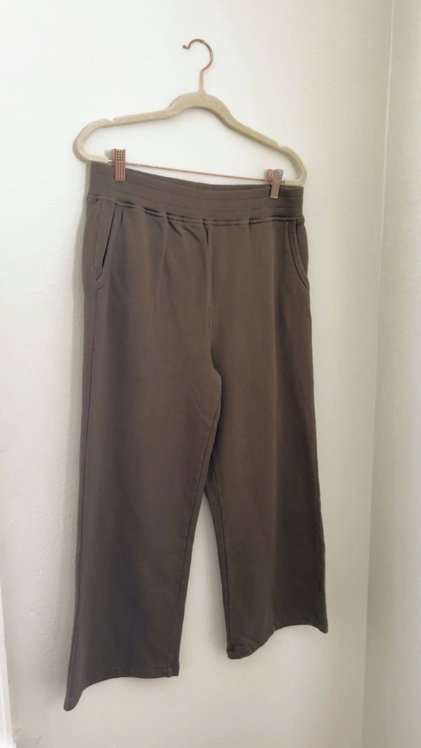 Olive Relaxed Fit Cropped Pants