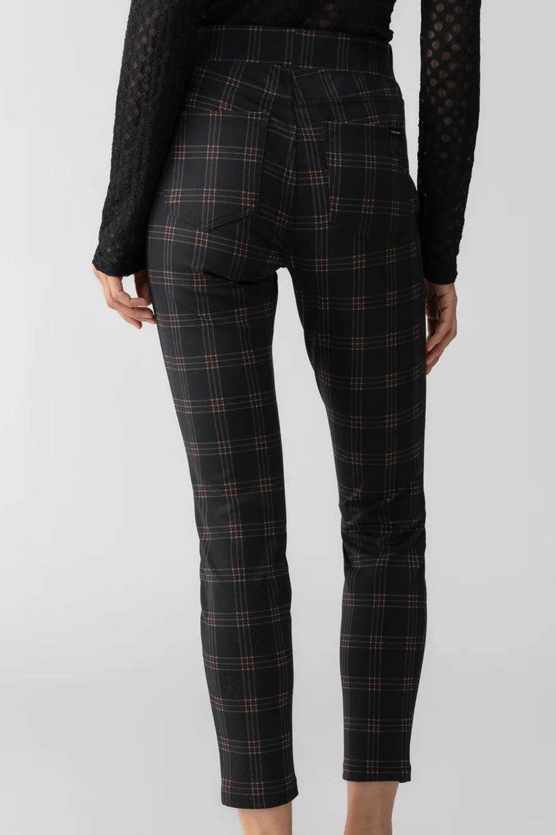 Runway Legging in Garnet Plaid